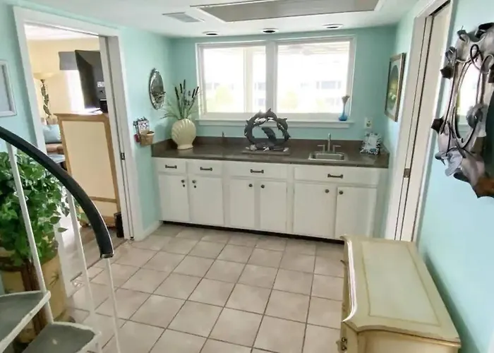 Port O\' Call C302 - Iop Island Retreat! Treetop Oceanview!