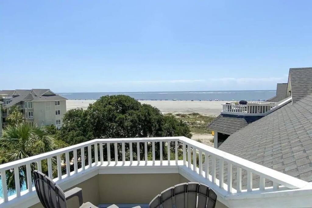 Apartment Port O' Call C302 - Iop Island Retreat! Treetop Oceanview! Isle of Palms